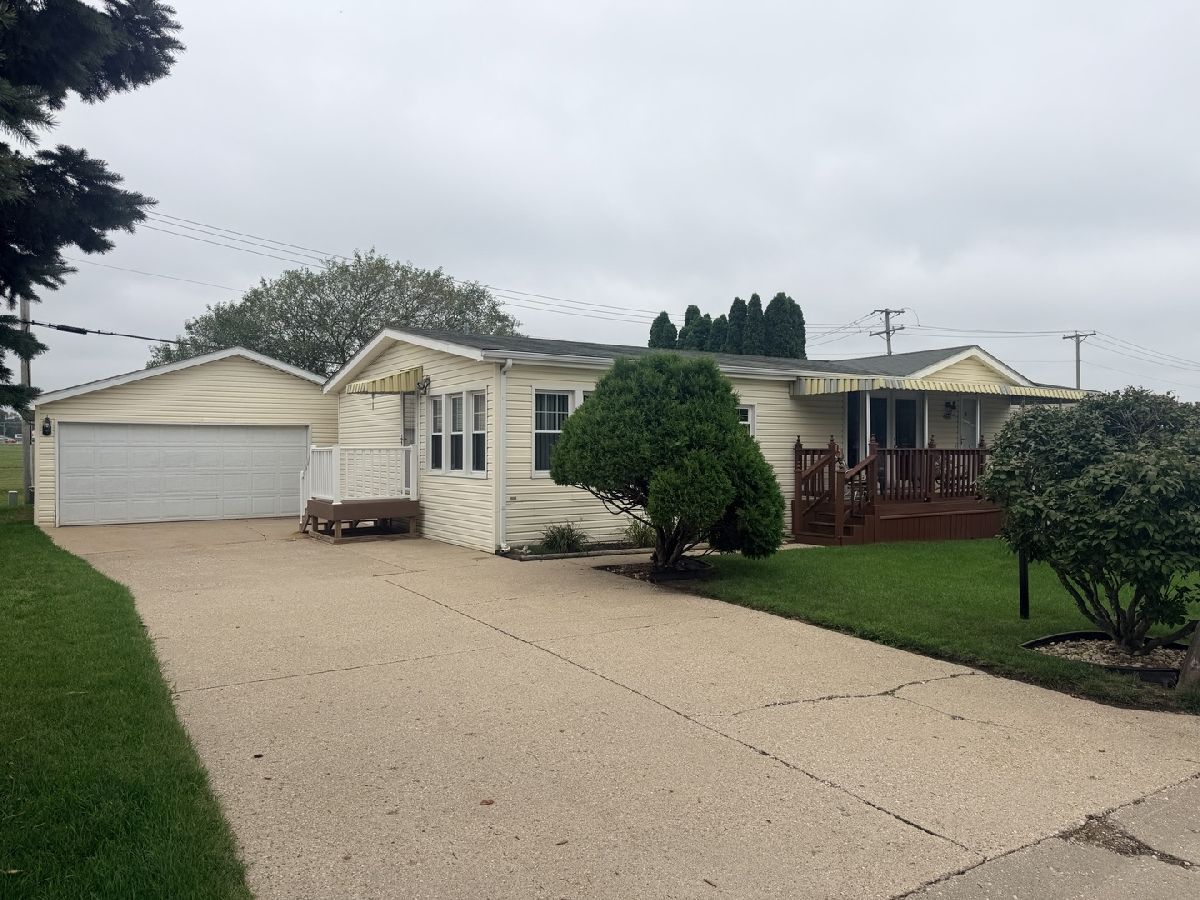  For Sale Roscoe Illinois, 8616 Summerwood Drive