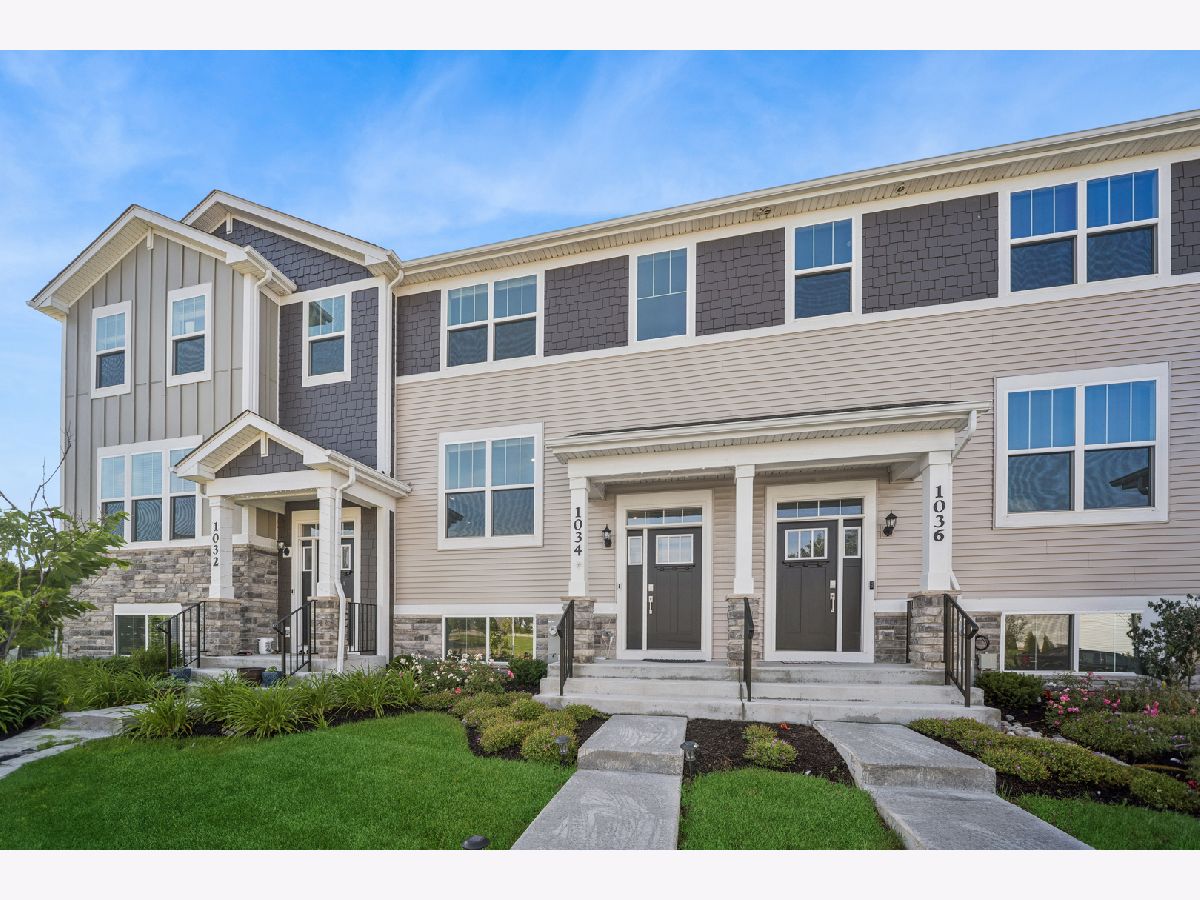  For Rent South Elgin Illinois, 1034 Atterberg
