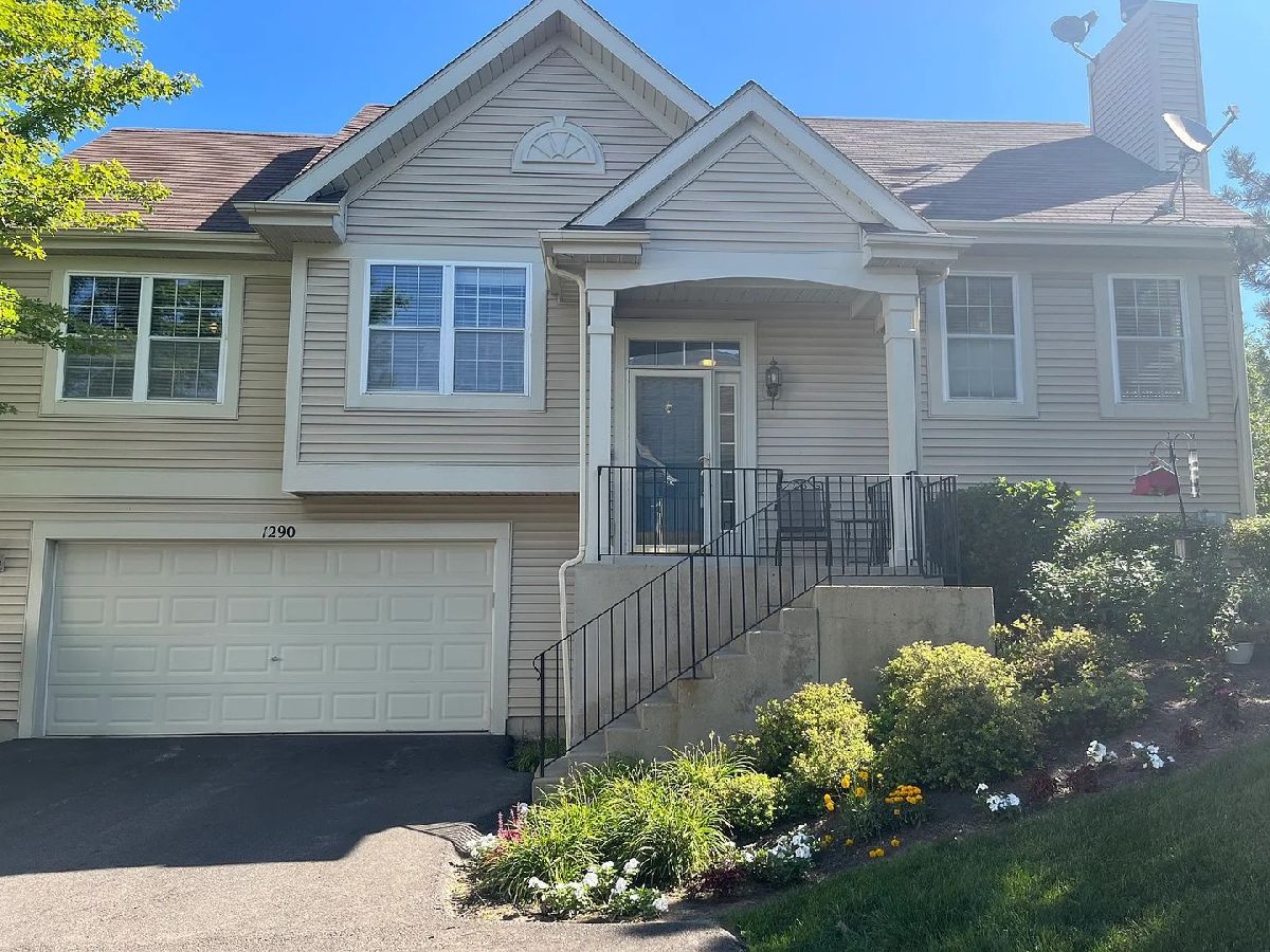  Rented Pingree Grove Illinois, 1290 Derry