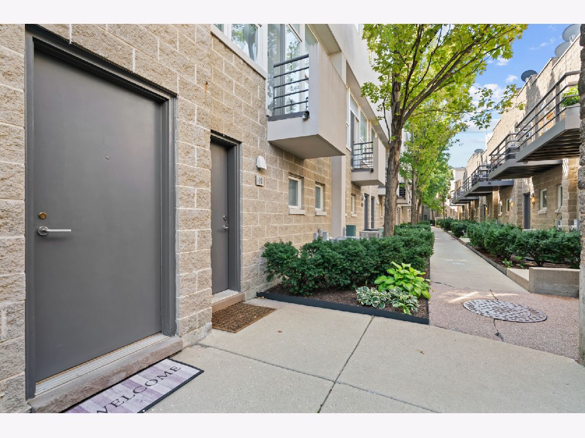  For Sale Chicago Illinois, 2826 Talman Avenue