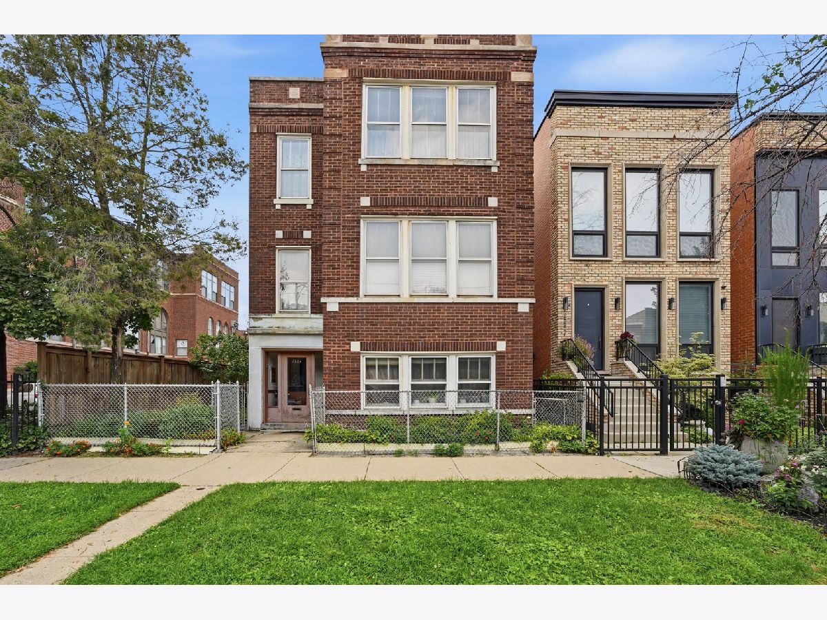Condos & Townhomes & Homes For Sale Ukrainian Village Chicago Illinois, 2244 Huron Street