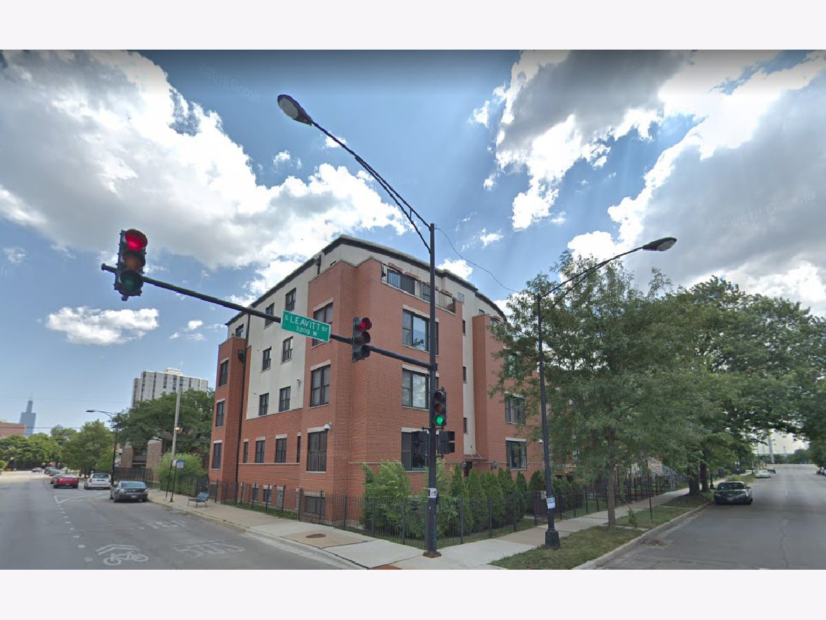  Rented Chicago Illinois, 301 Leavitt