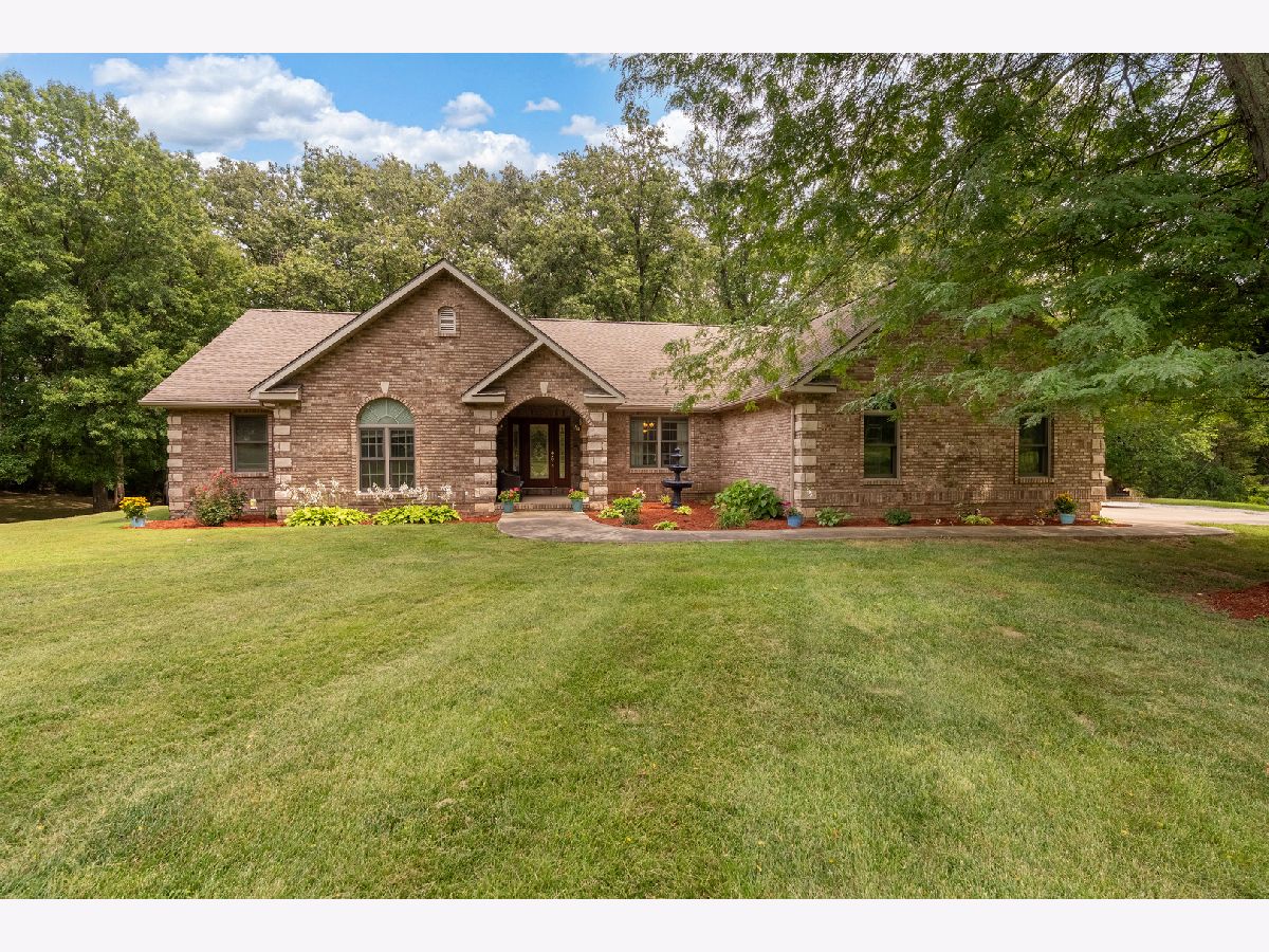  For Sale Benton Illinois, 8804 Deangelo Lane