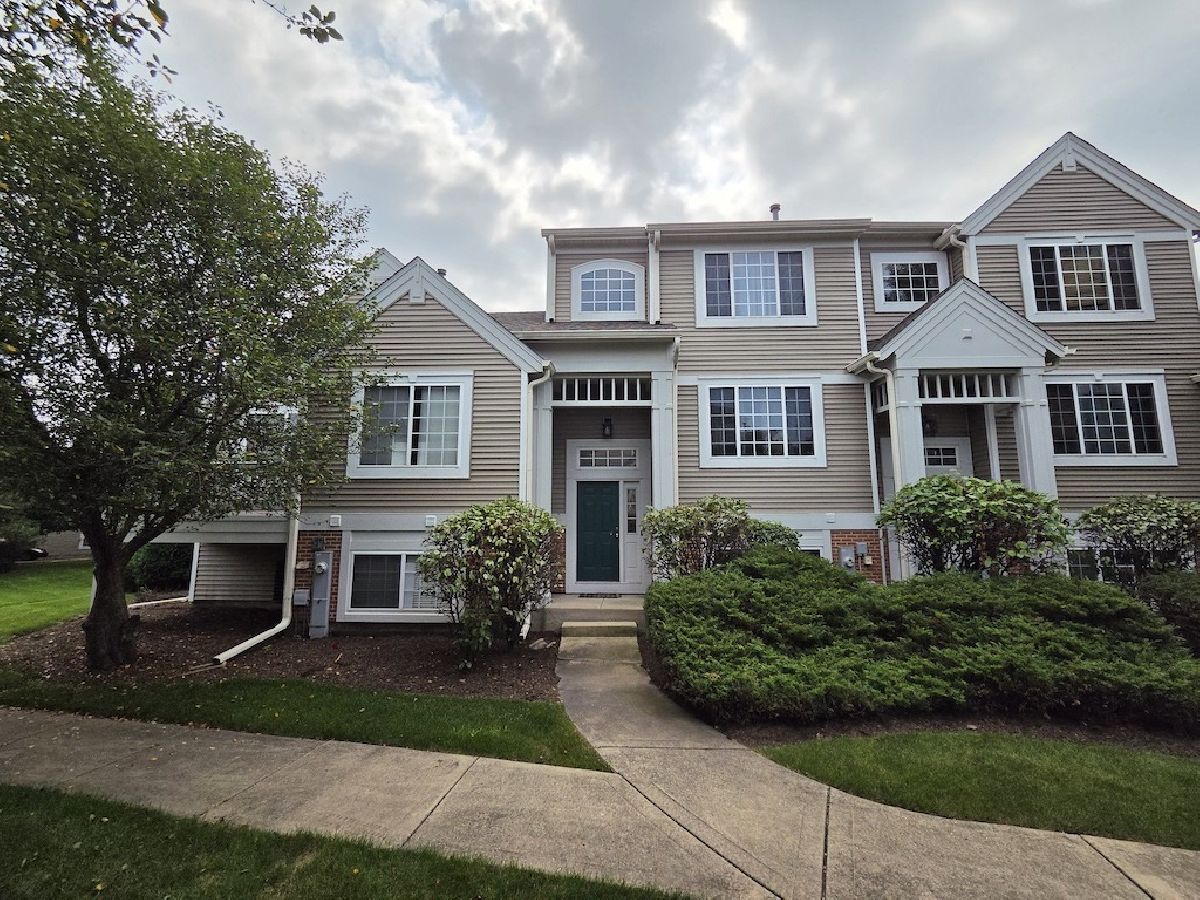 Townhomes & Condos For Rent Ogden Pointe At The Wheatlands Aurora Illinois, 2322 Twilight