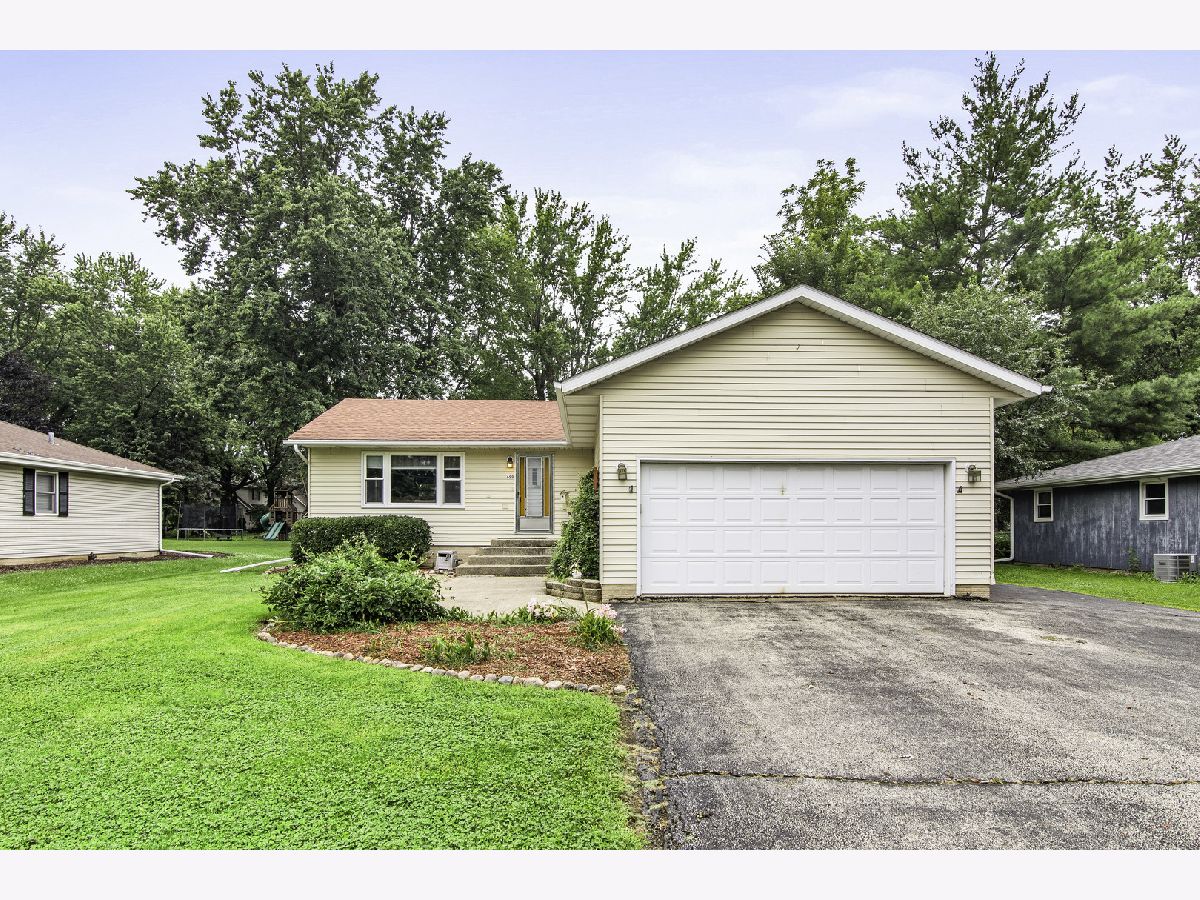  For Sale Lake Holiday Illinois, 699 Karen Drive