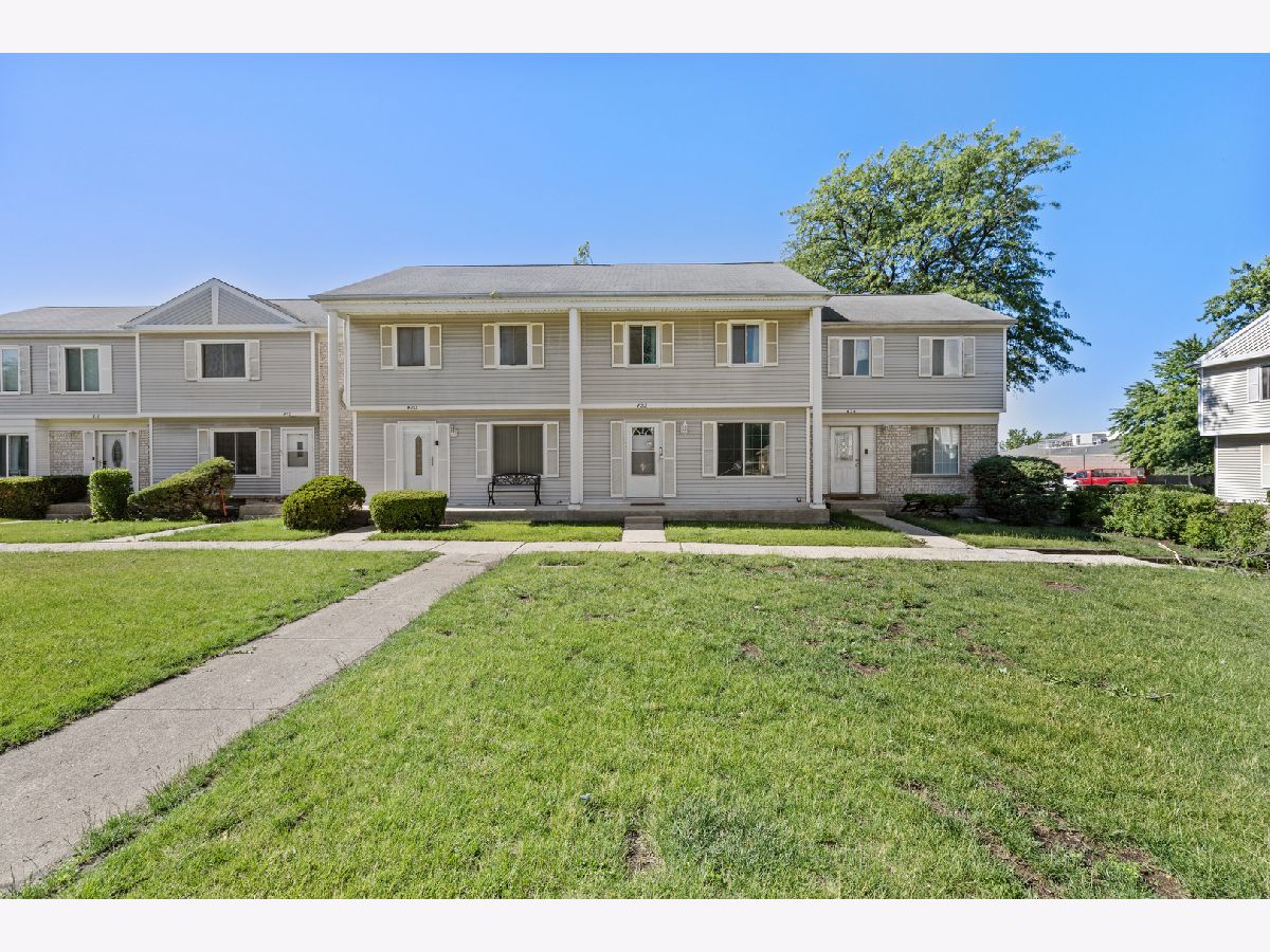  Rented Bolingbrook Illinois, 422 Gainsborough