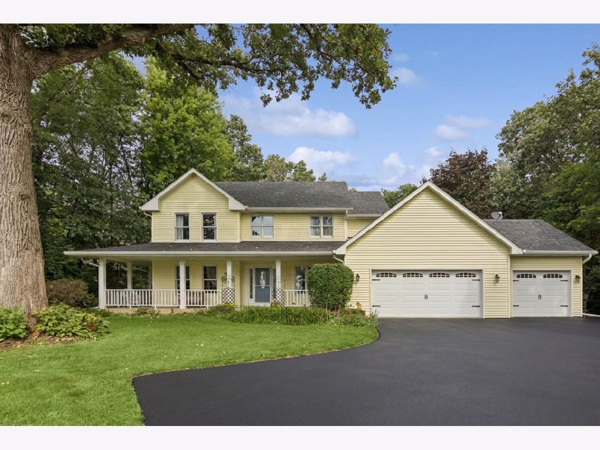  For Sale Spring Grove Illinois, 11115 Riviera Drive