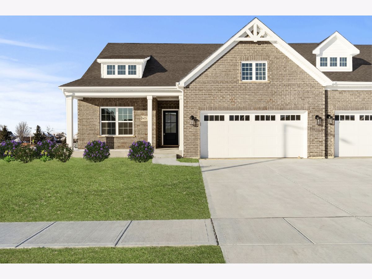 Condos & Townhomes Sold Villas At Rolling Meadows Lemont Illinois, 16571 Kayla