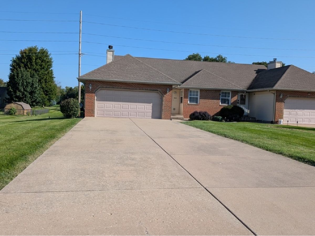  Rented Utica Illinois, 709B Burgess