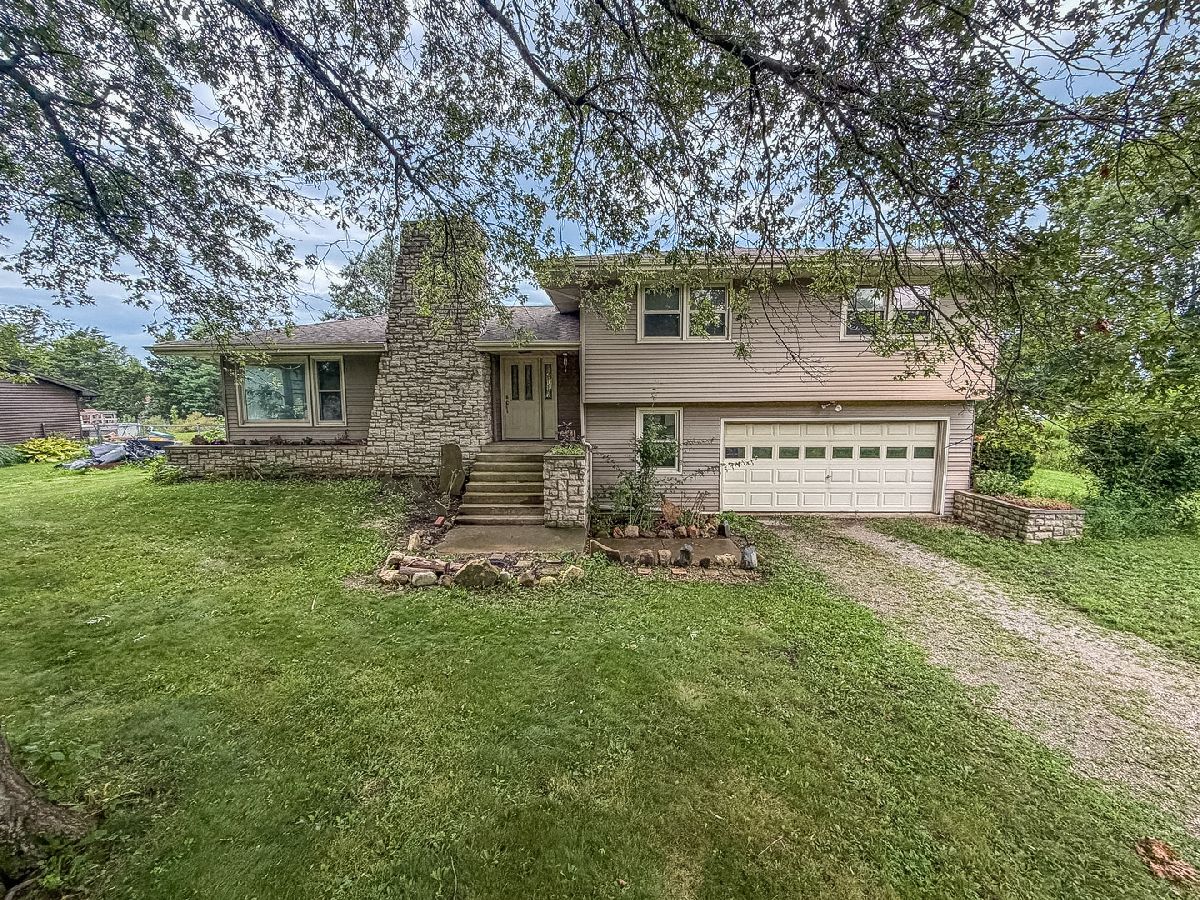  For Sale Mahomet Illinois, 2206 Fogel Road