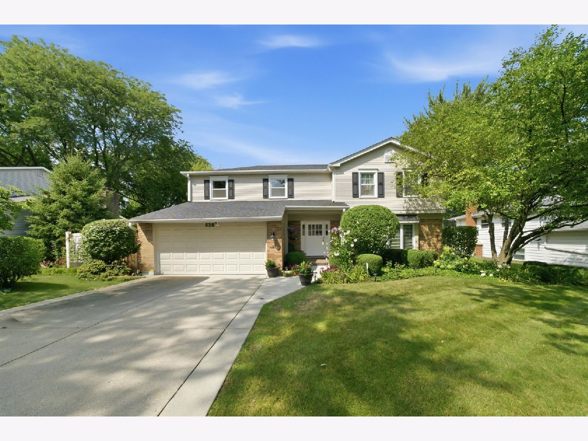  For Sale Libertyville Illinois, 626 Golf Road