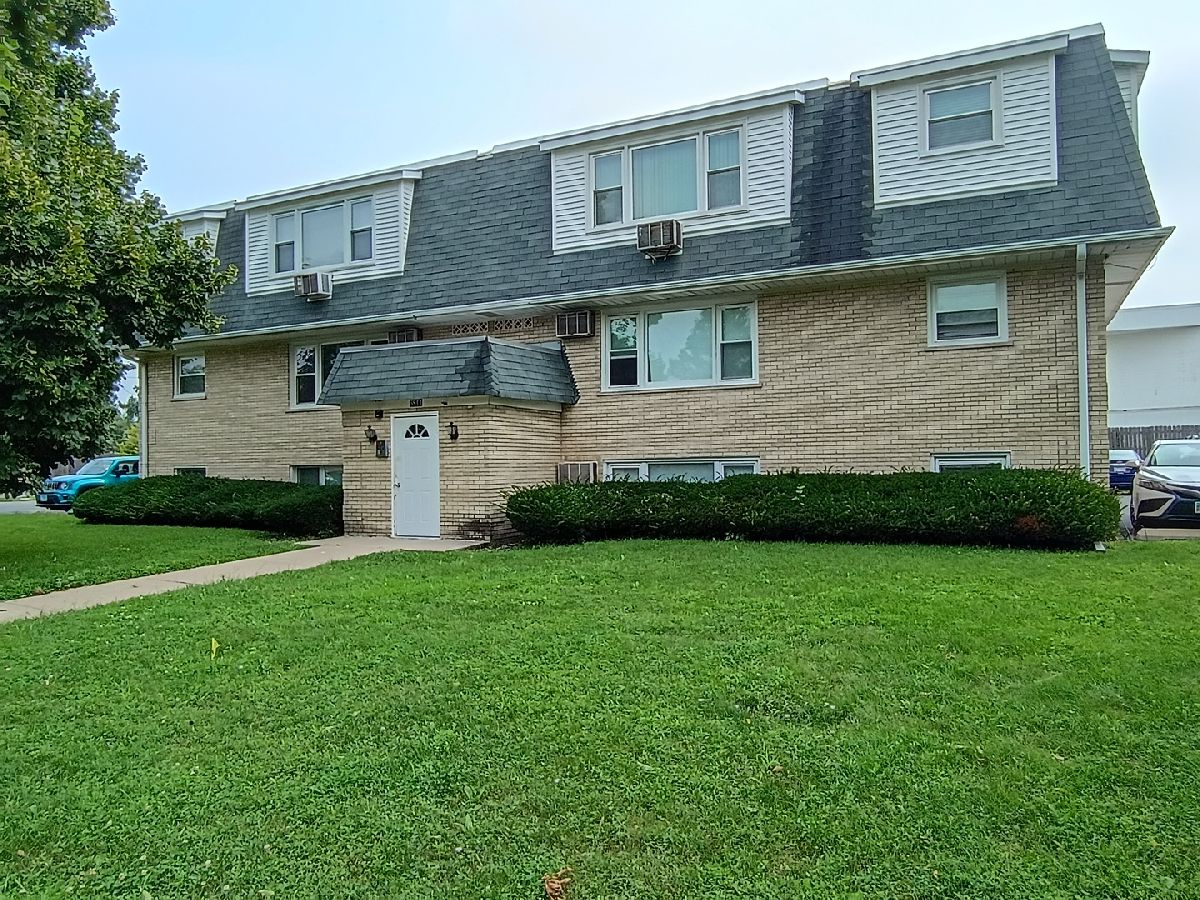  Rented Countryside Illinois, 5811 Rose