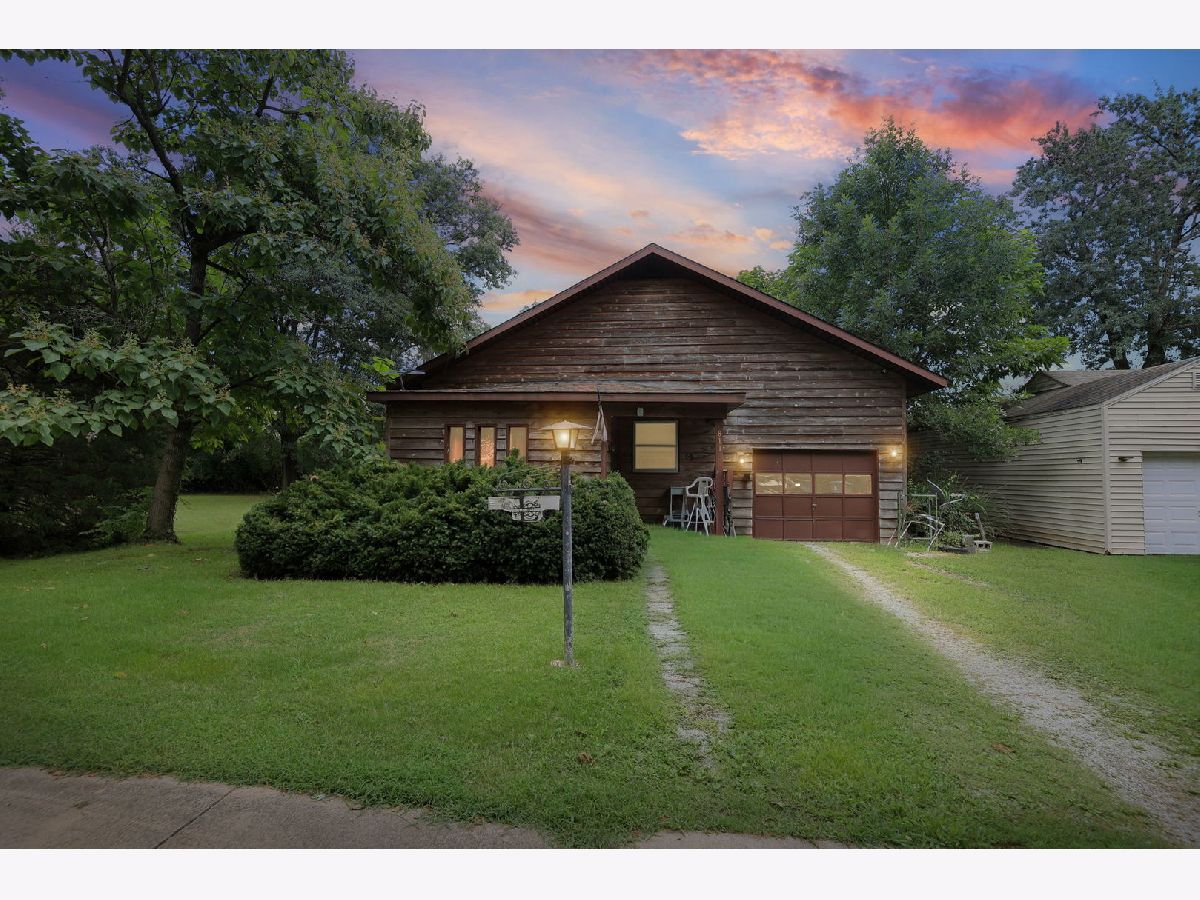  For Sale Centralia Illinois, 811 Lincoln Boulevard