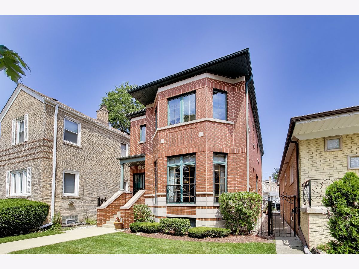  For Sale Chicago Illinois, 5837 Virginia Avenue