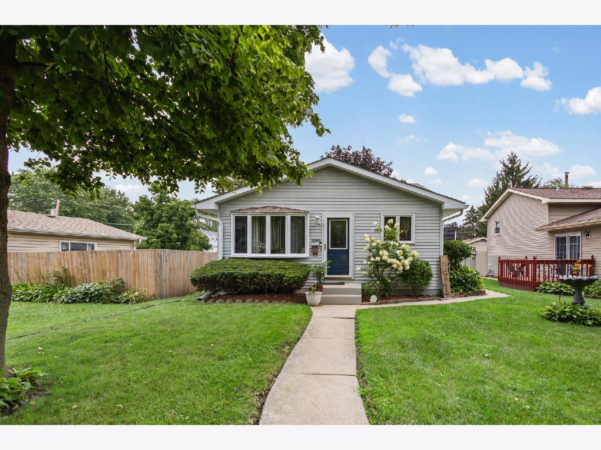  For Sale Zion Illinois, 3245 Gilboa Avenue