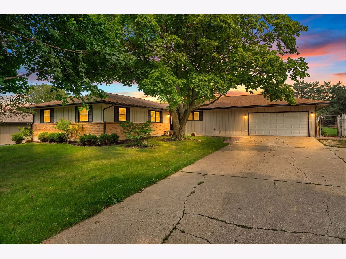  For Sale Belvidere Illinois, 6379 Hallen Avenue