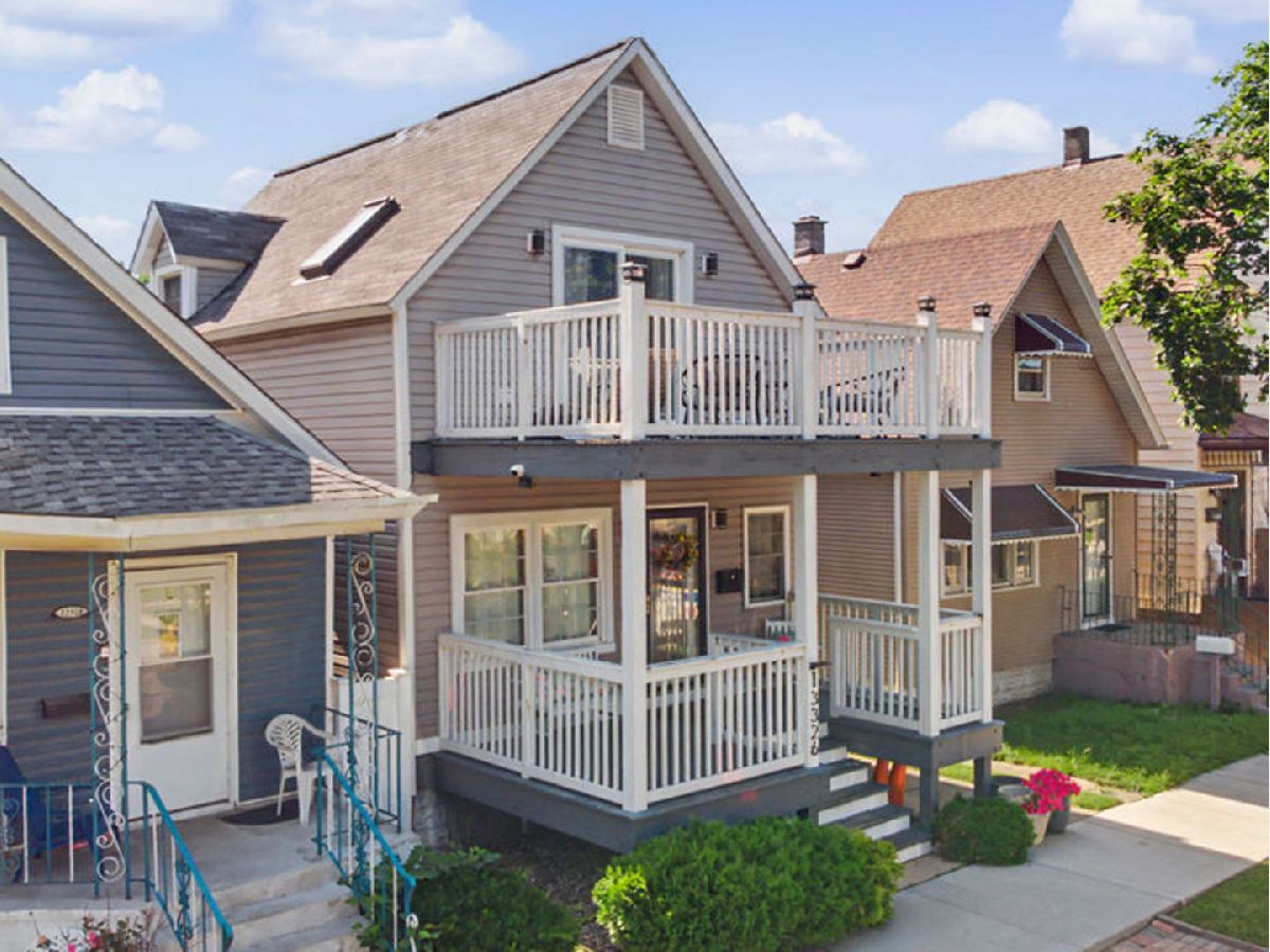  Sold Chicago Illinois, 13326 Burley
