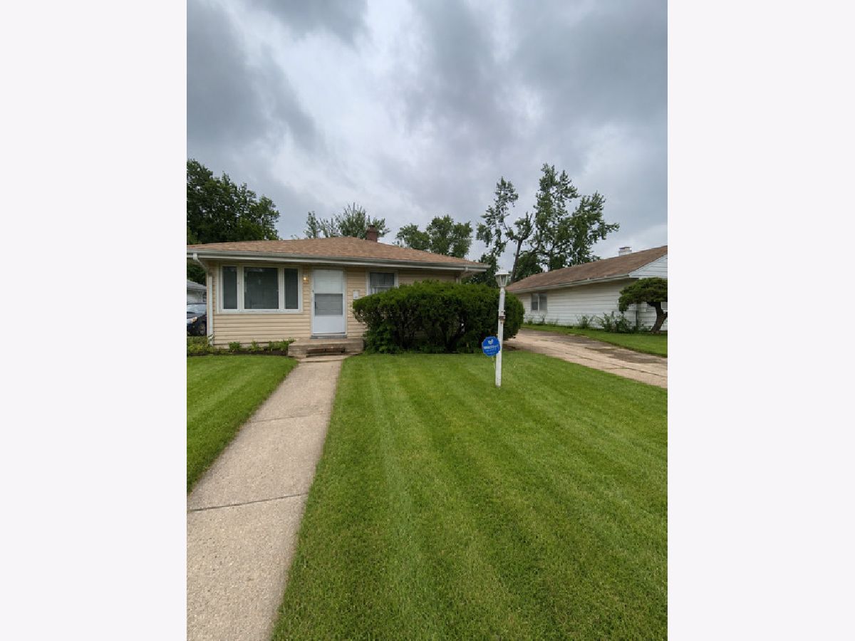  For Sale Dixmoor Illinois, 26 W 141 Street