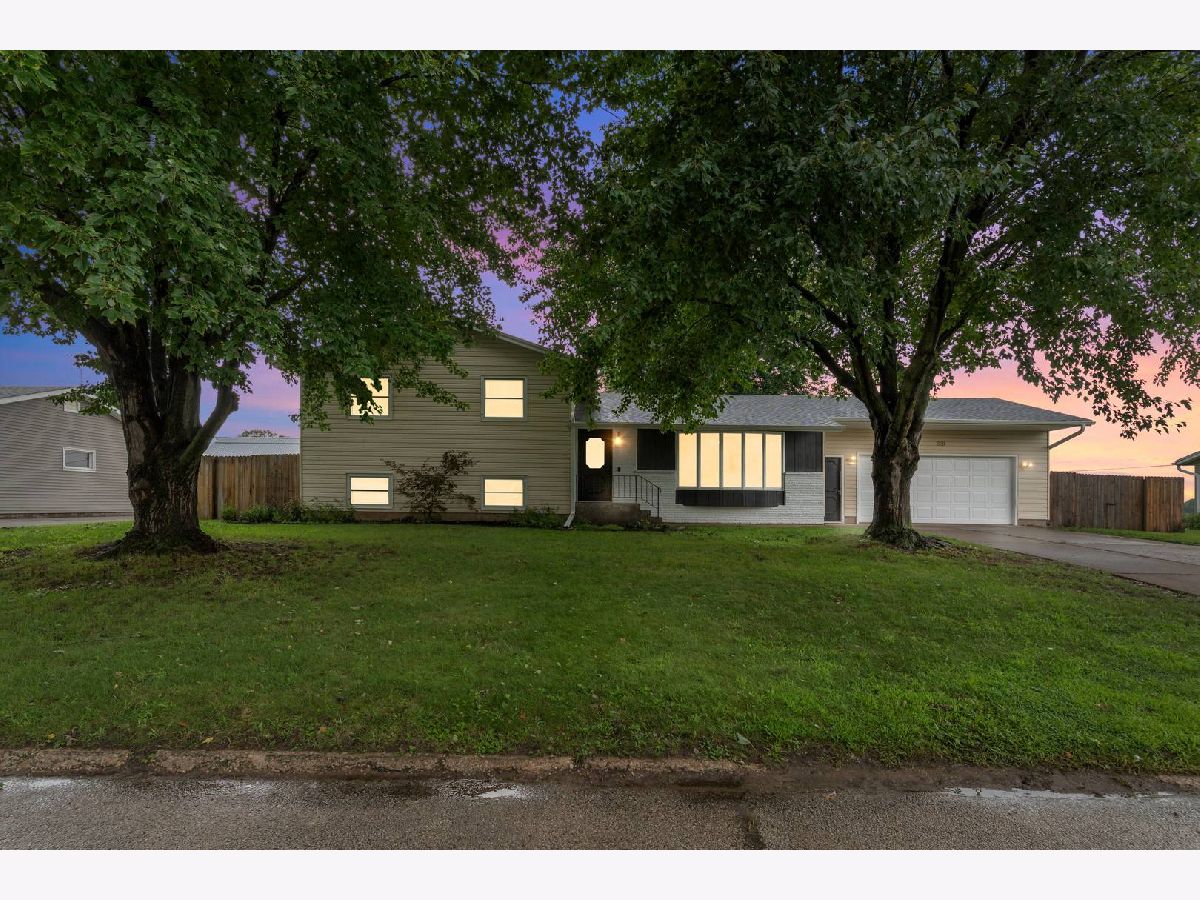  For Sale Colona Illinois, 225 Melodie Lane