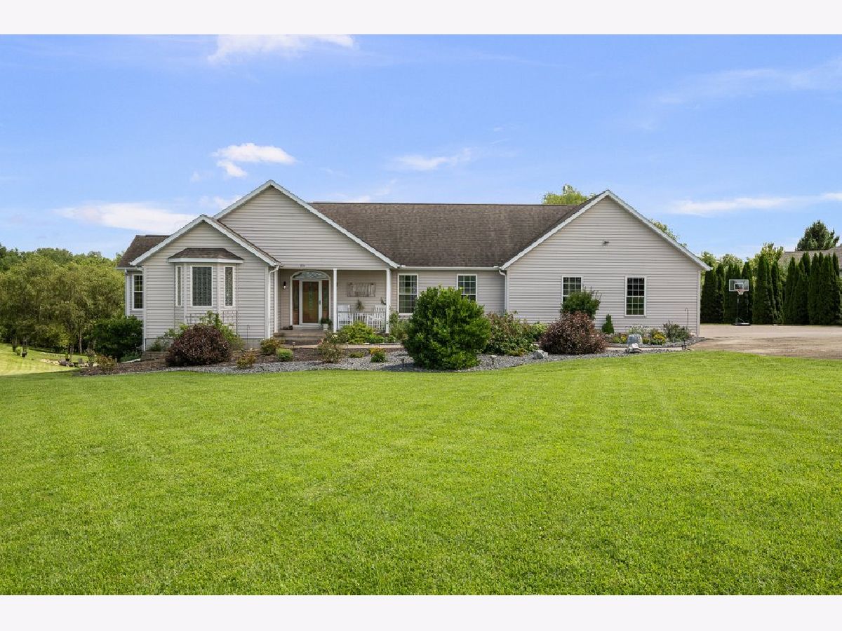 Homes For Sale Branden Hills Clinton Iowa, 701 Sarah Lane