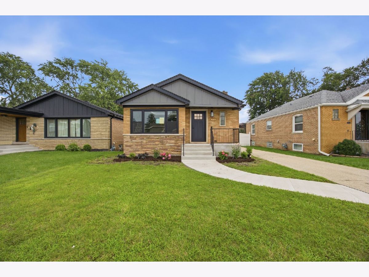  For Sale Evergreen Park Illinois, 9243 Francisco Avenue