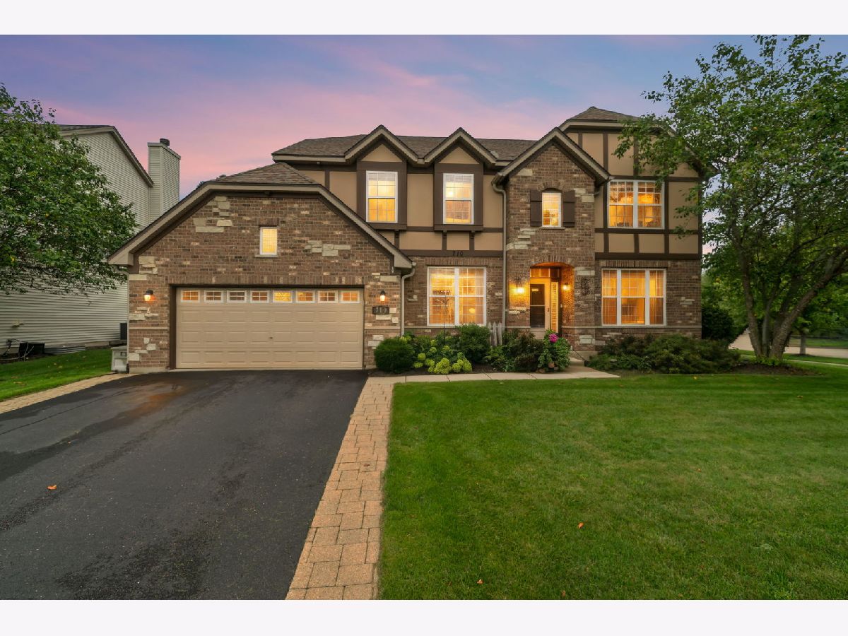  For Sale Sycamore Illinois, 710 Northgate Drive
