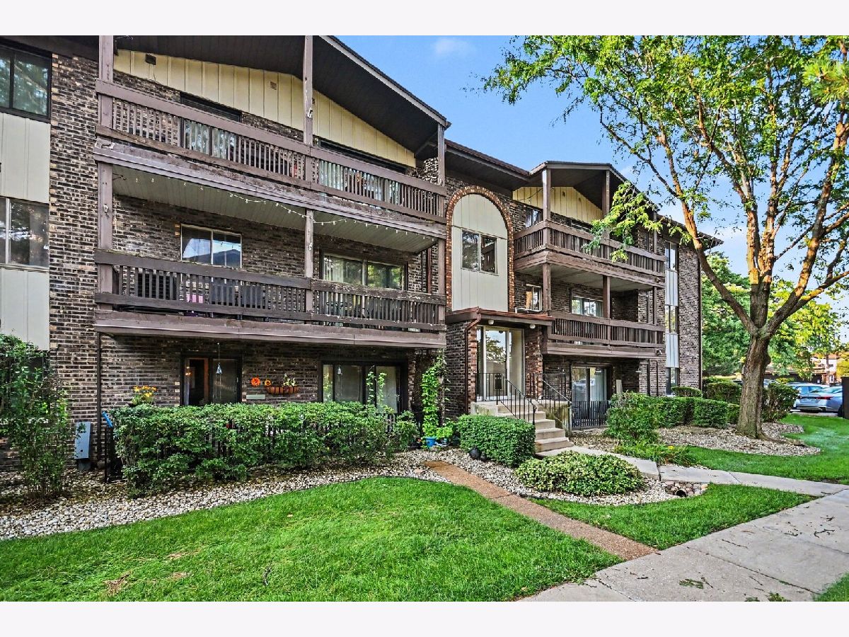  For Sale Crestwood Illinois, 14023 Gail Lane