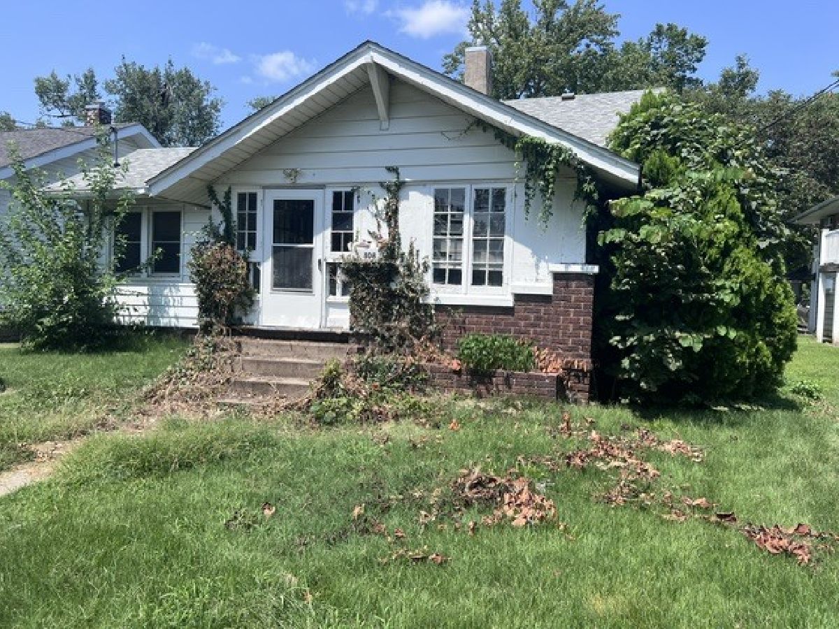  For Sale Carbondale Illinois, 808 College Street
