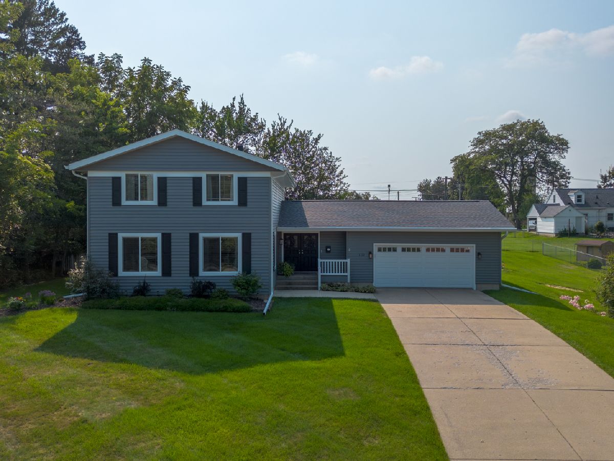  Sold Freeport Illinois, 1122 Benson