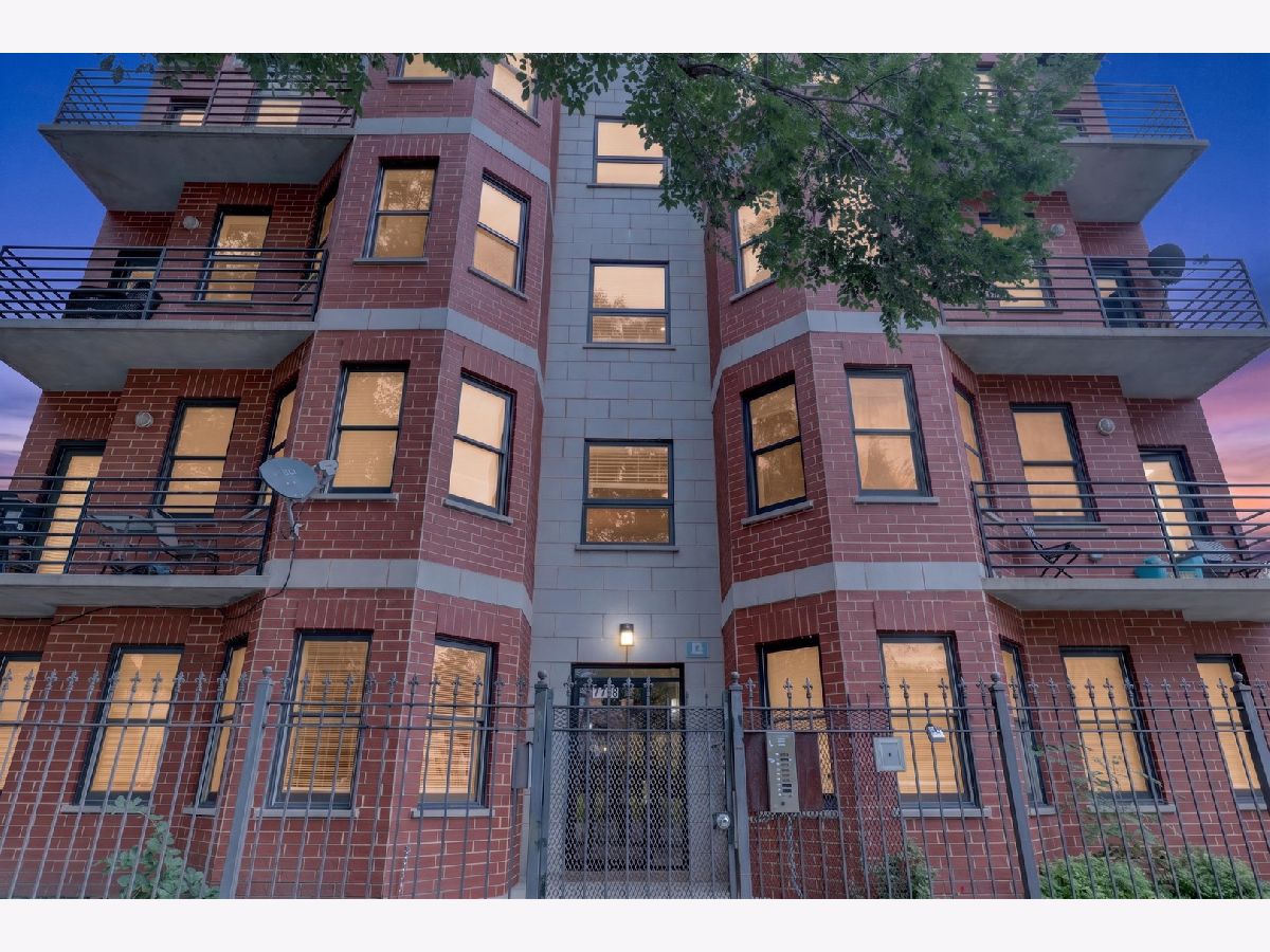  Rented Chicago Illinois, 4755 St Lawrence