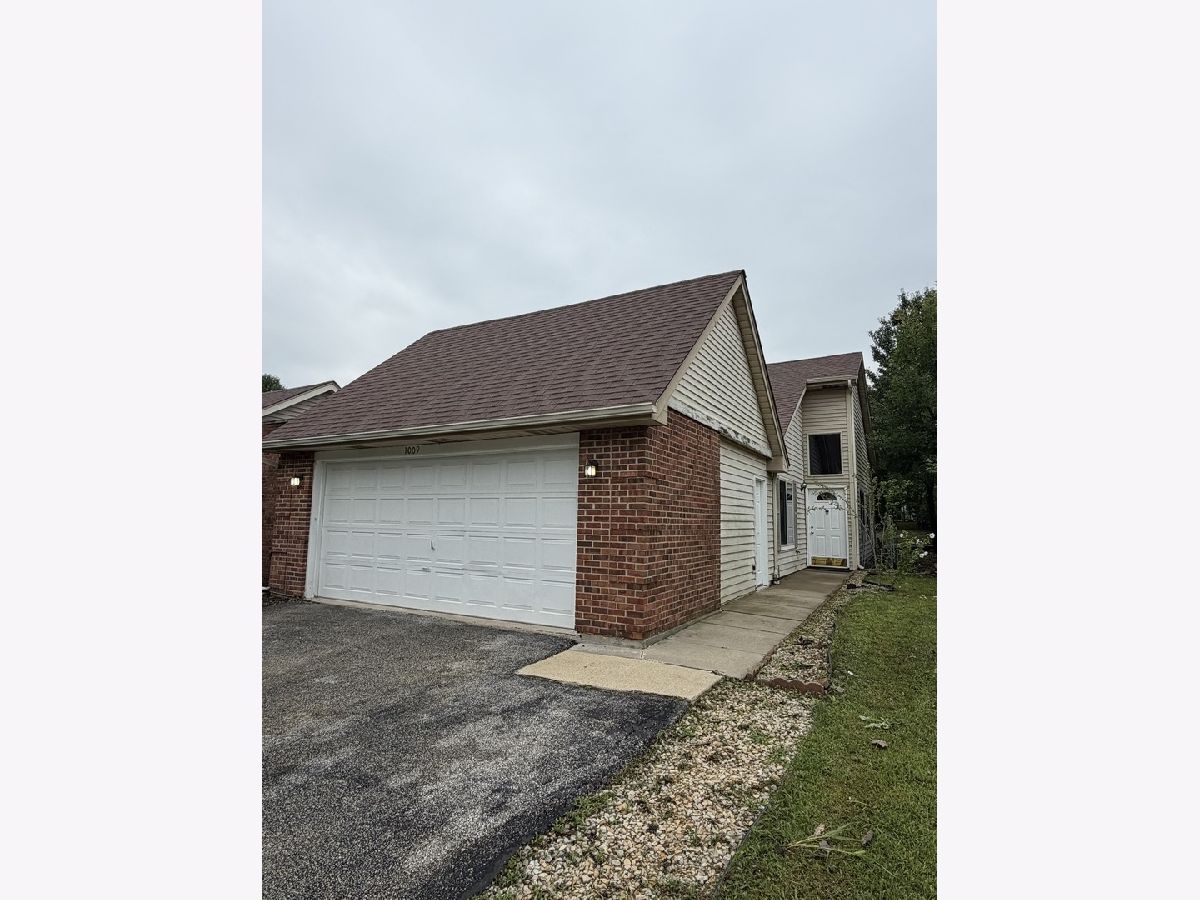  Rented Aurora Illinois, 1009 Pheasant Run