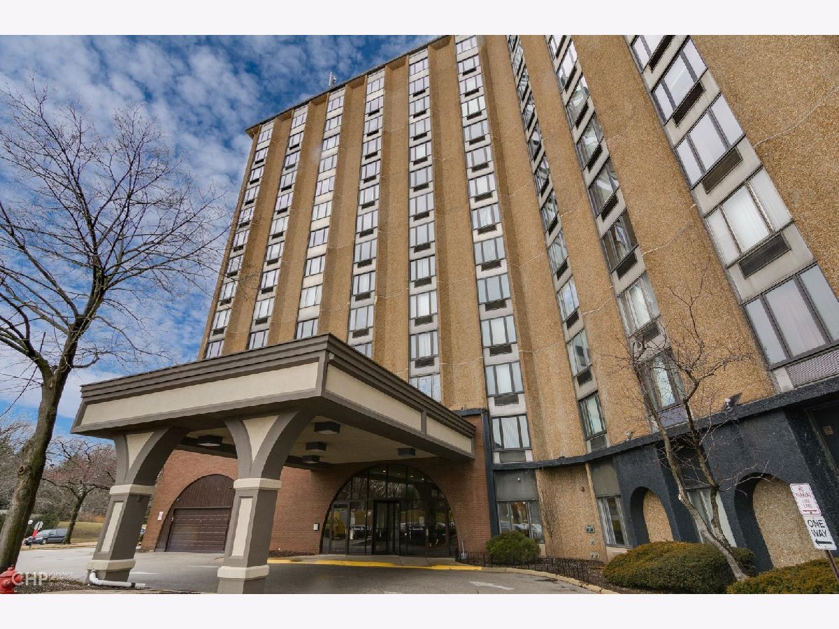  Rented Palatine Illinois, 1 Renaissance