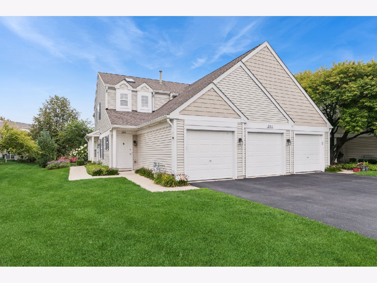Townhomes & Condos For Sale Windridge Naperville Illinois, 2911 Bartlett Court