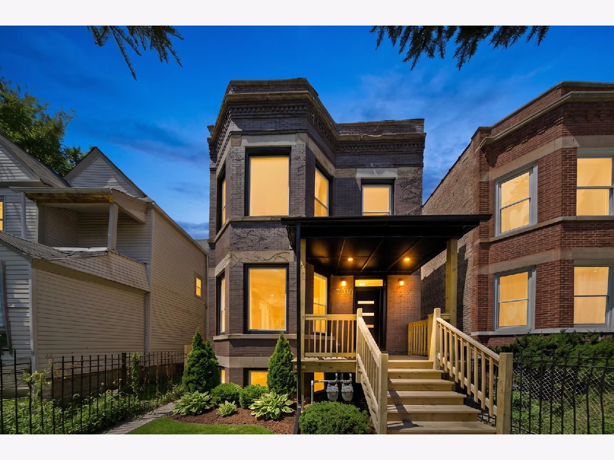  Sold Chicago Illinois, 7018 Rhodes