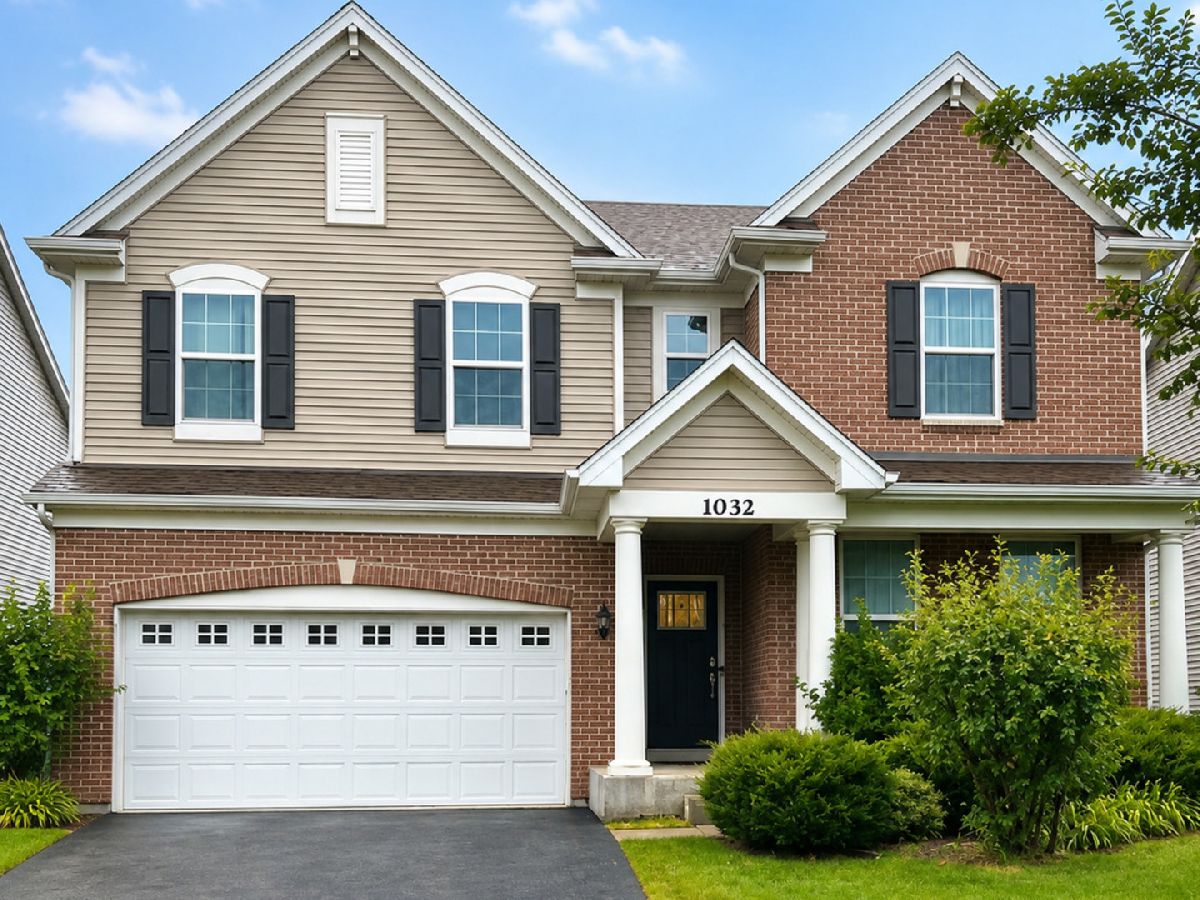  For Sale South Elgin Illinois, 1032 Blazing Star Street