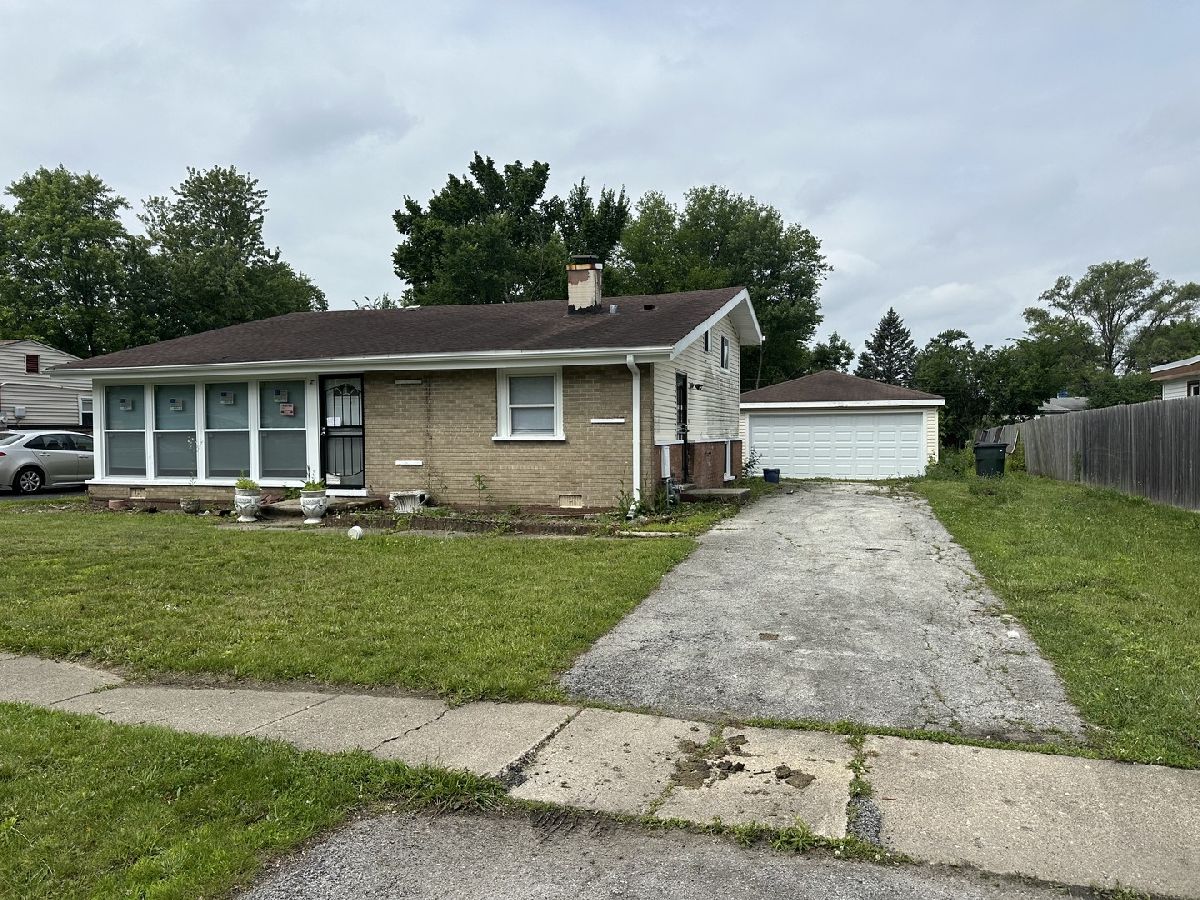  For Sale Markham Illinois, 16612 Oxford Drive
