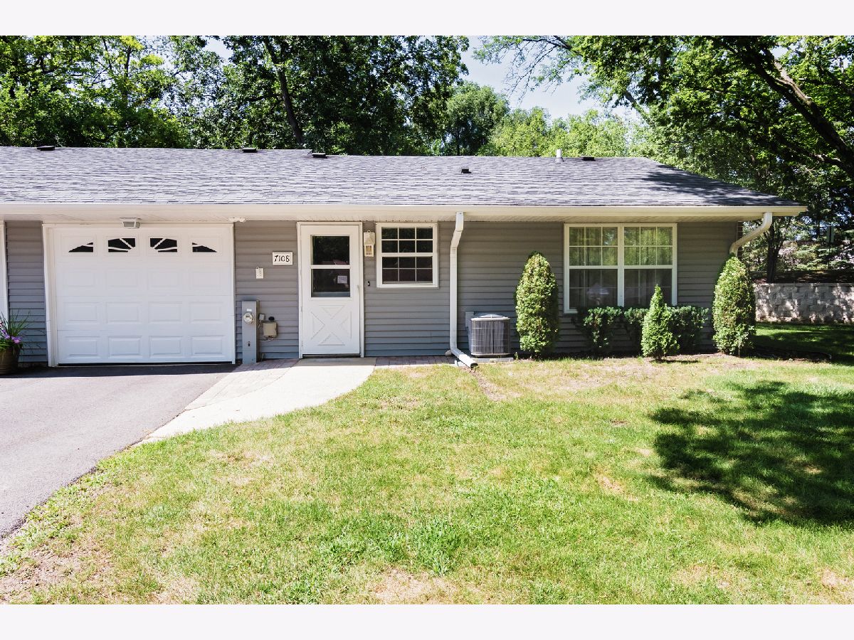  For Sale Fox Lake Illinois, 7108 Lexington Lane