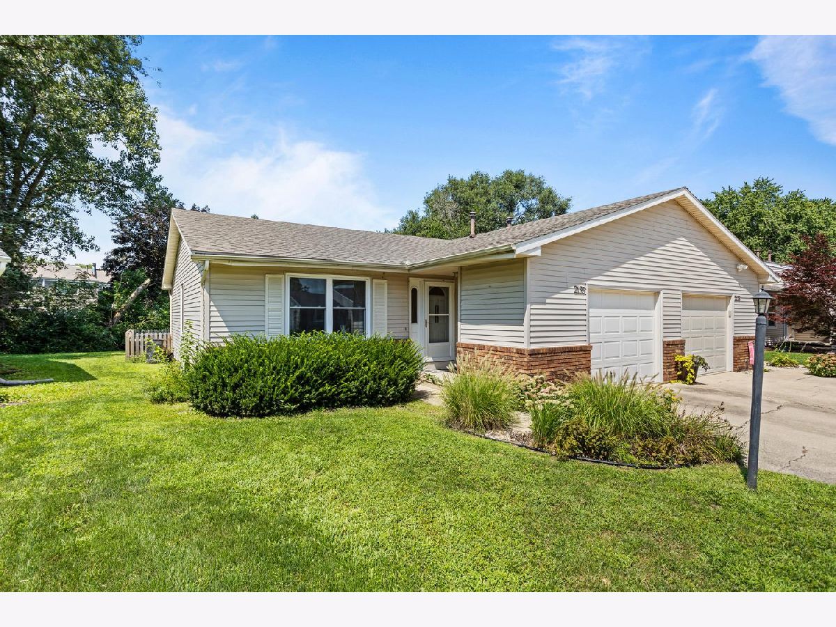 Homes & Condominiums For Sale Southwood Champaign Illinois, 2135 Ivy Court