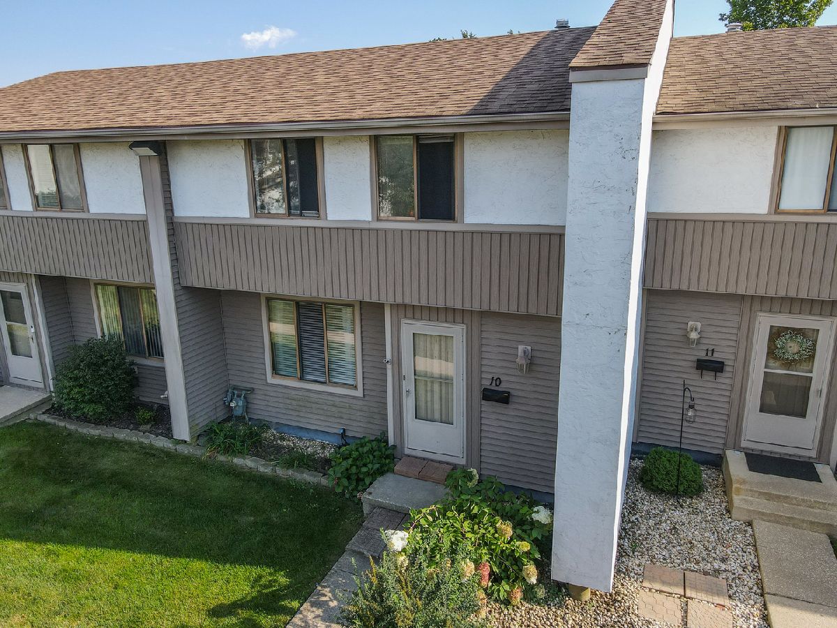  For Sale Bourbonnais Illinois, 10 Briarcliff Court
