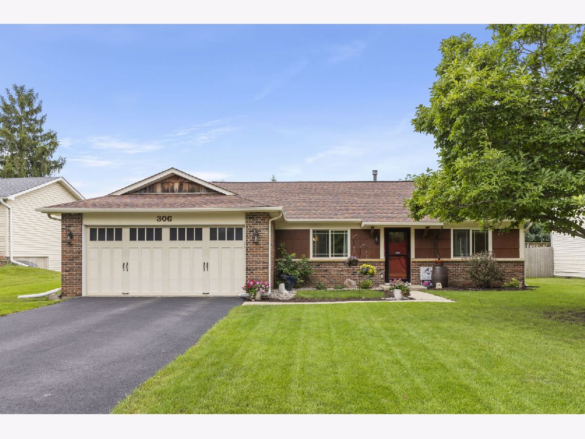 Homes For Sale Peppertree Bolingbrook Illinois, 306 Drake Court