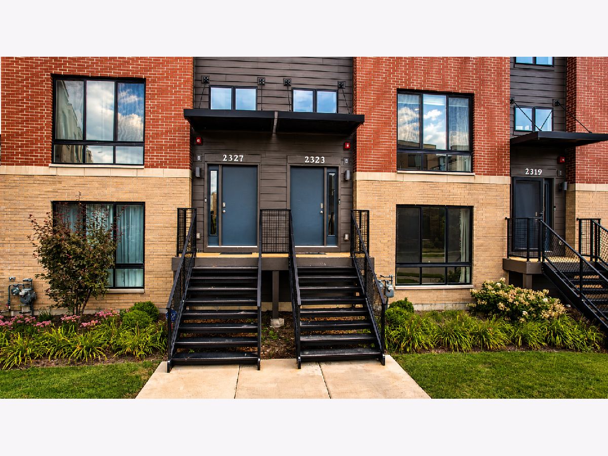  Rented Schaumburg Illinois, 2323 Prestige