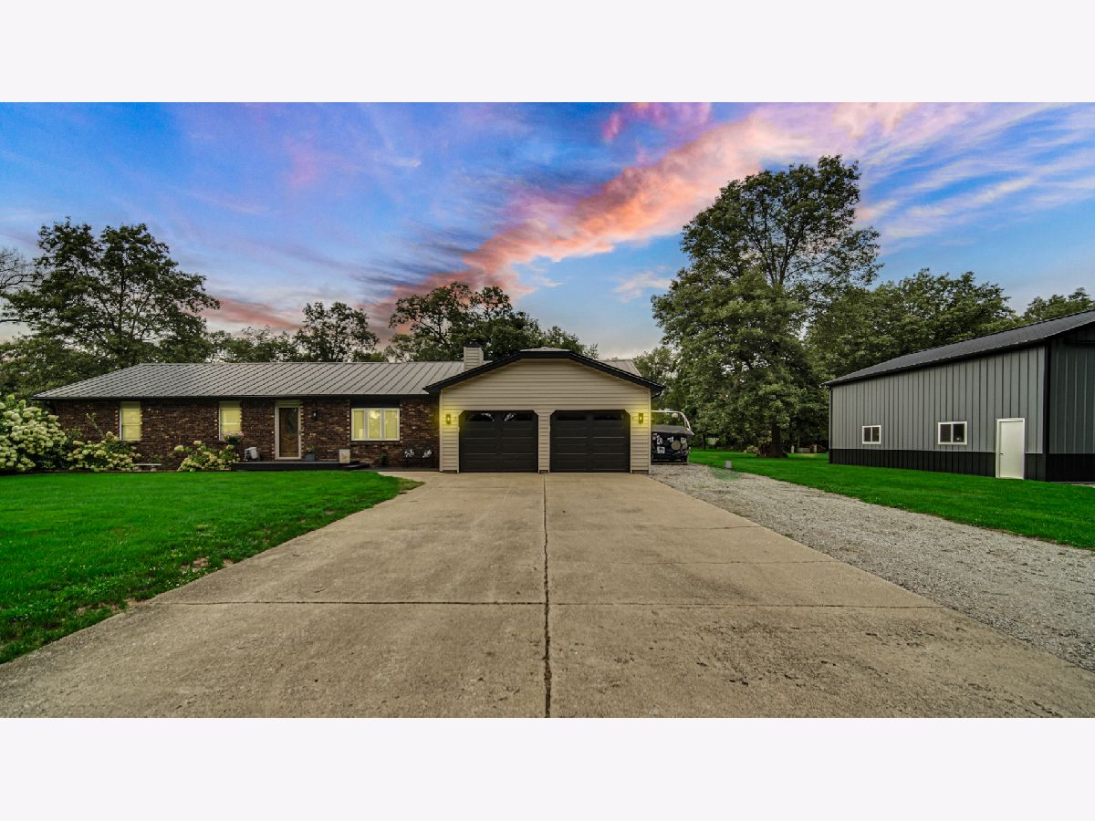  For Sale Momence Illinois, 15639 Bradley Avenue