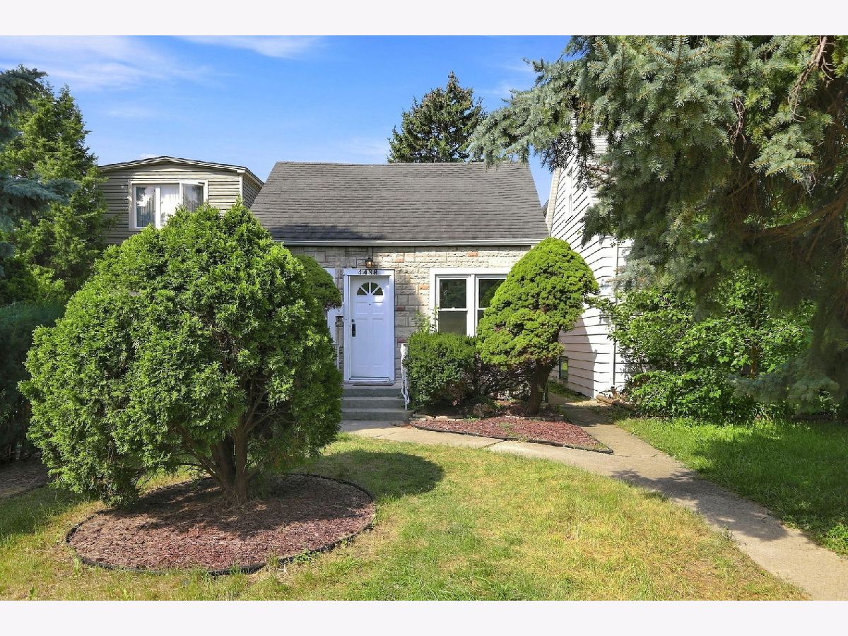  For Sale Harwood Heights Illinois, 4438 Narragansett Avenue