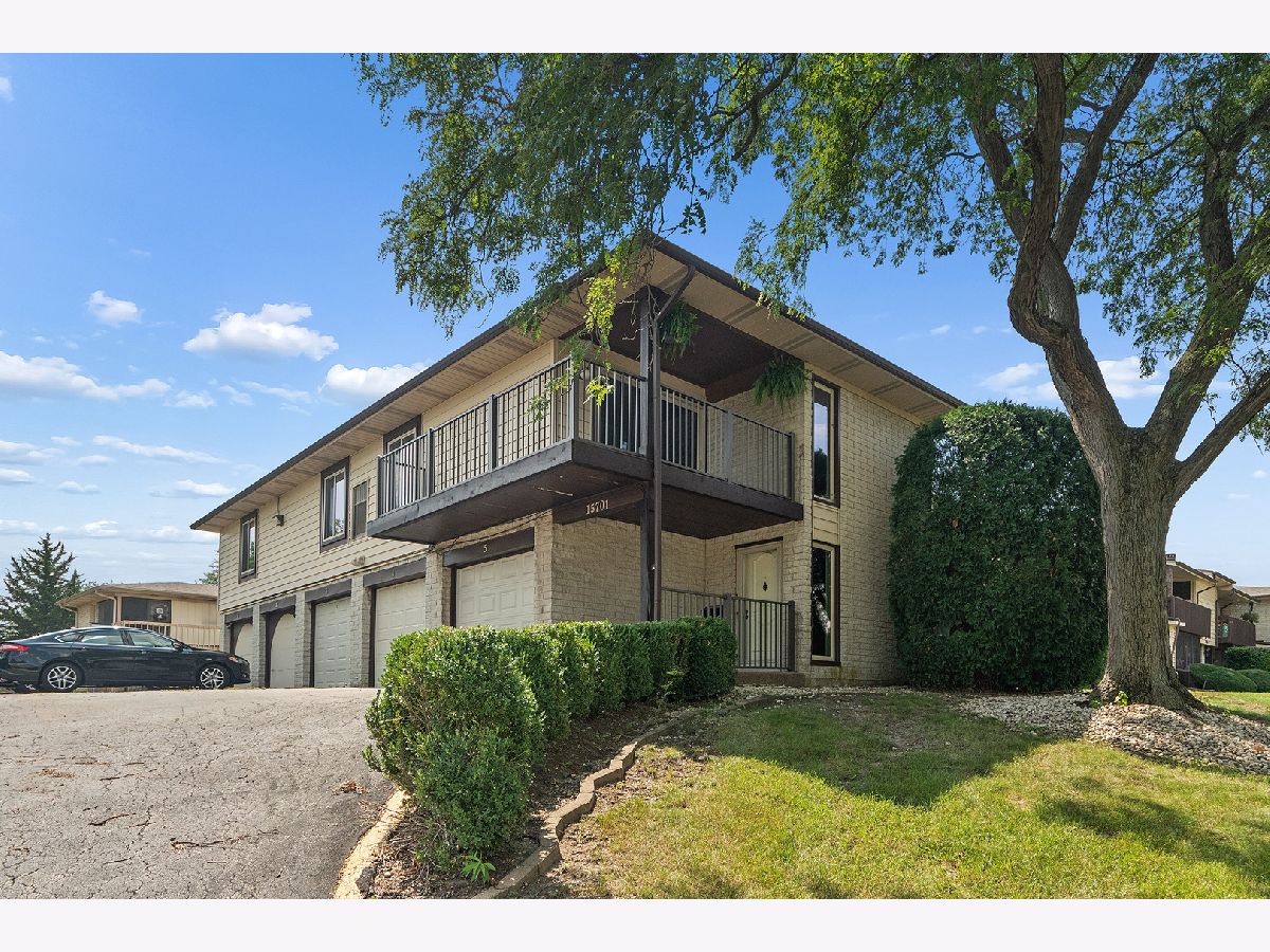 Condos & Townhomes & Homes For Sale Orlan Brook Orland Park Illinois, 15701 Orlan Brook Drive