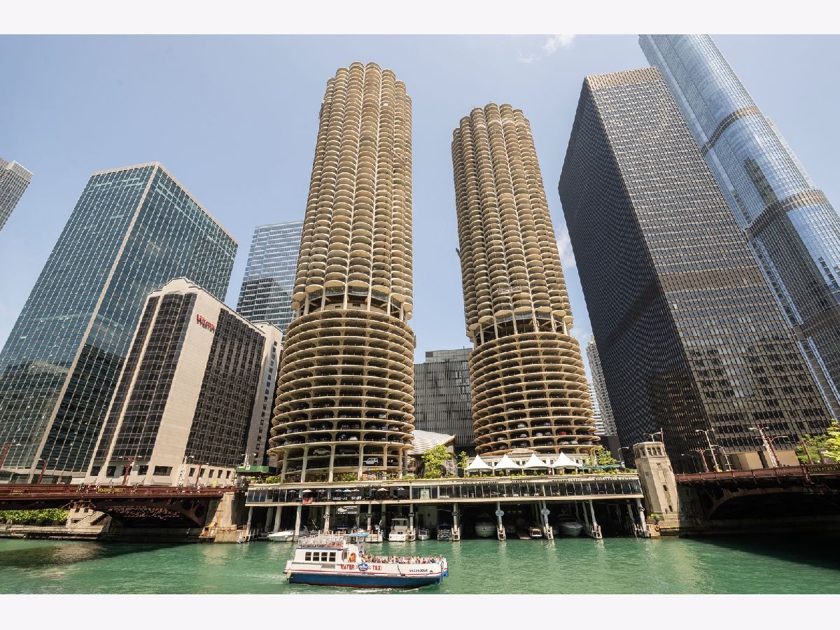 Rented Chicago Illinois, 300 State