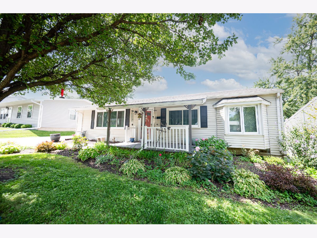  For Sale Lockport Illinois, 303 Macgregor Road
