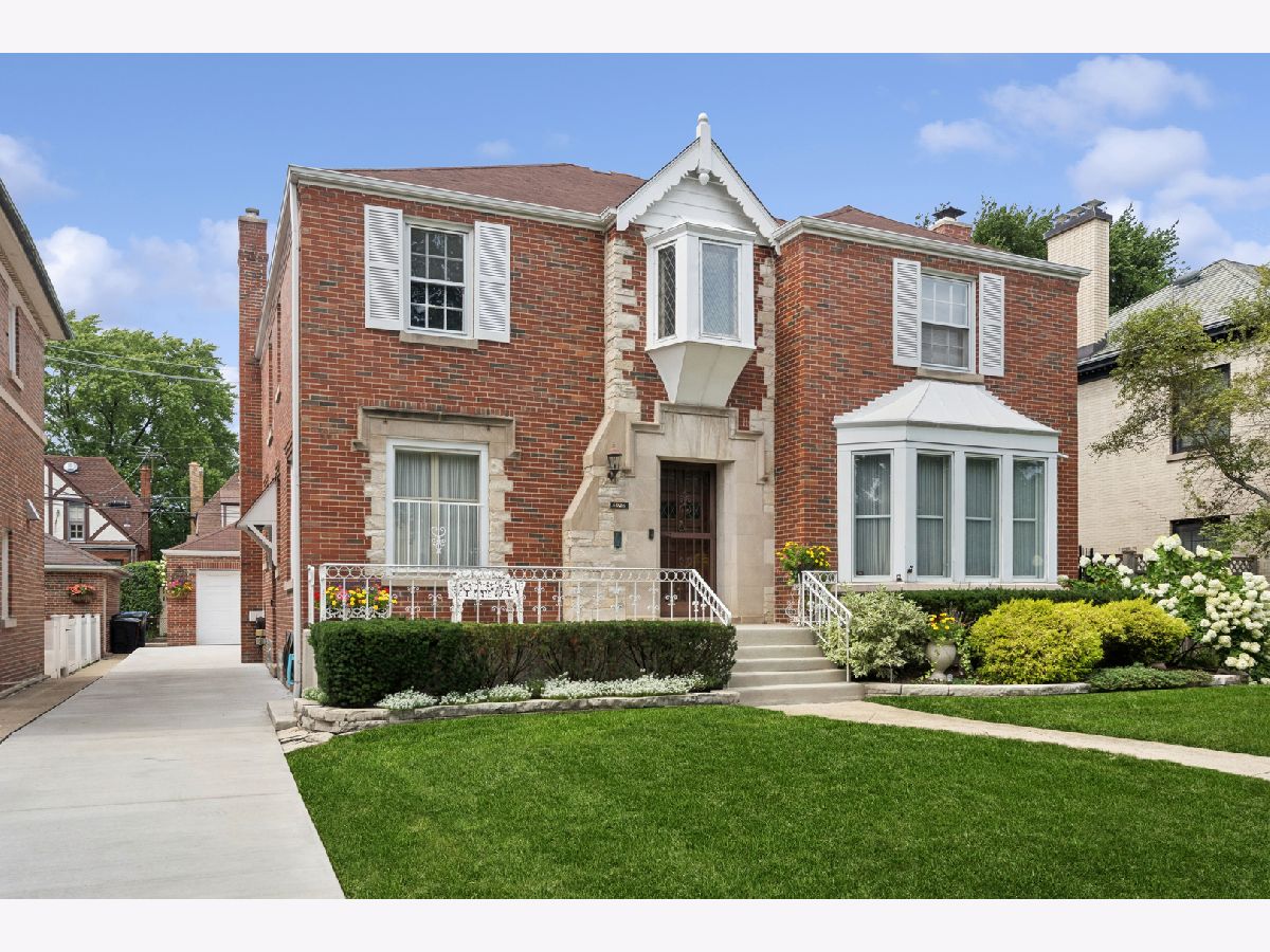 Homes & Condos & Townhomes For Sale Sauganash Chicago Illinois, 6026 Forest Glen Avenue