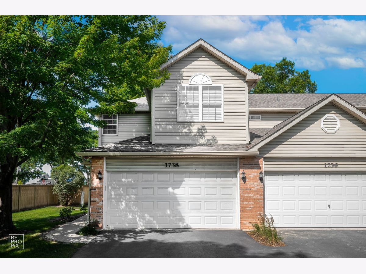 Townhomes For Rent Riverbrook West Naperville Illinois, 1738 Windward