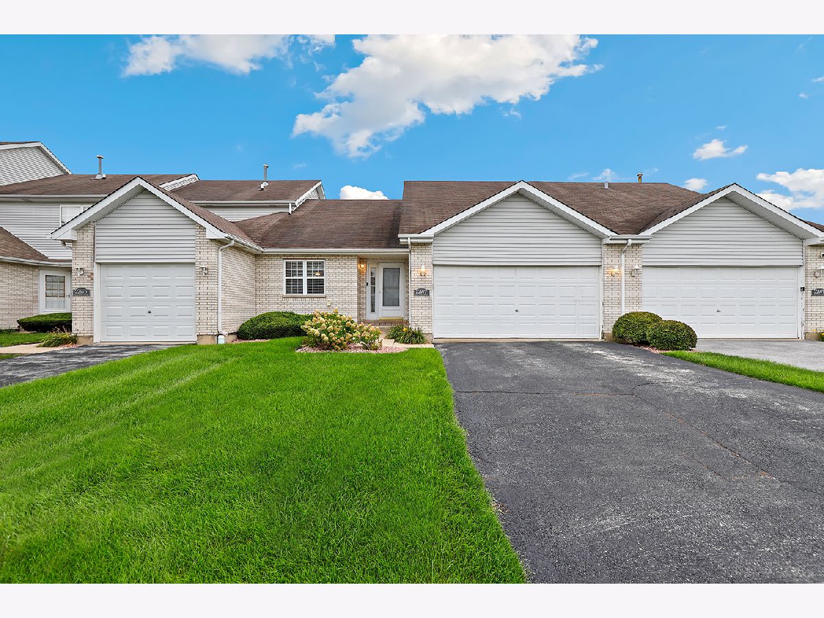  For Sale Richton Park Illinois, 22977 Westwind Drive