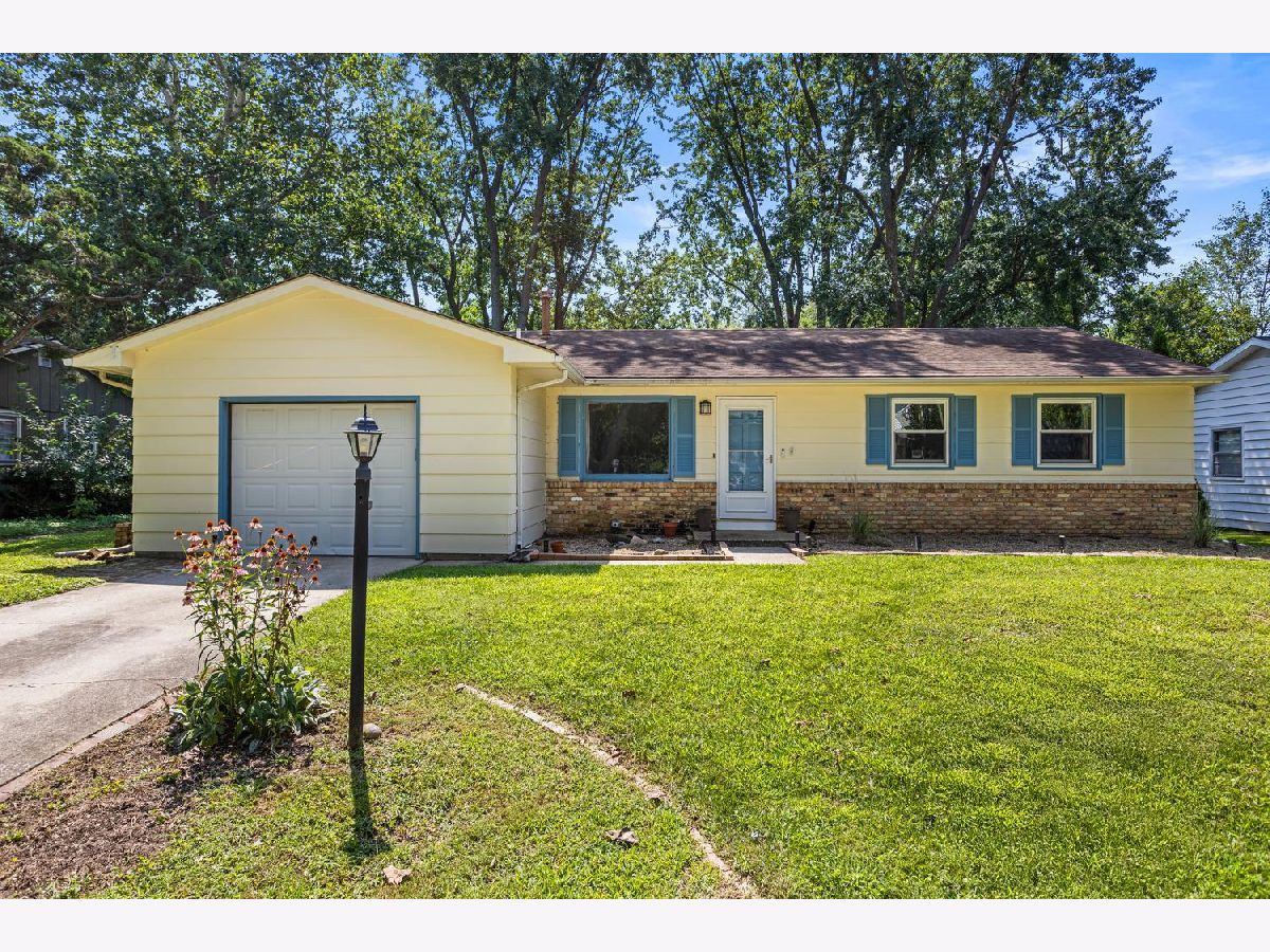 Homes & Condominiums For Sale Southwood Champaign Illinois, 2305 Glenoak Drive